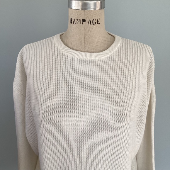 Brandy Melville White Ribbed Crewneck Sweater - Picture 8 of 8